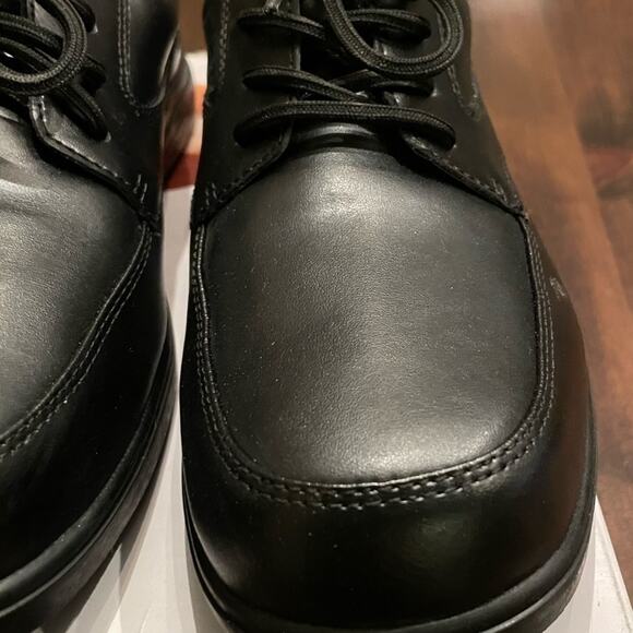 Hush Puppies Black Kids Dress Shoes - Picture 3 of 9